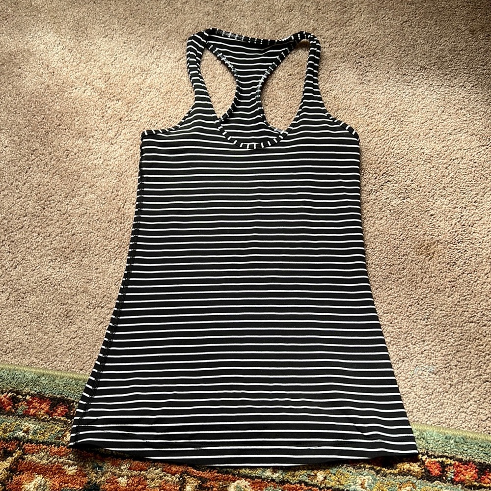 Lululemon tank top